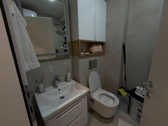 Moderno opremljen studio apartman 28m2-Bečići (Izdavanje na period do 01.06.2027)