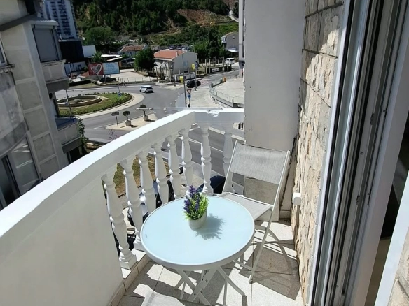 Izdavanje jednosobnog stana 33 m² – Rozino, Budva | Dugoročno izdavanje