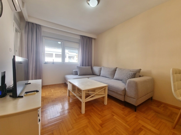 Izdavanje dvosobnog stana 69m² sa garažnim mjestom–Budva, Rozino (dugoročno izdavanje)