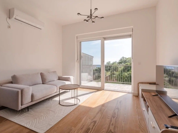 Izdavanje dvosobnog stana 60 m² sa garažnim mjestom– Pržno, Budva (izdavanje na duži period)
