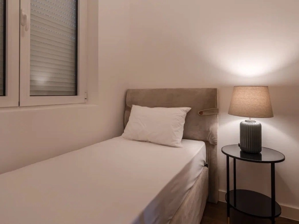 Izdavanje dvosobnog stana 60 m² sa garažnim mjestom– Pržno, Budva (izdavanje na duži period)