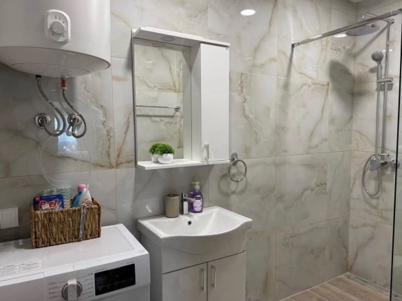 Izdavanje namještenog dvosobnog stana 75 m² – ivanovići, Budva (na period do 01.06.2027)