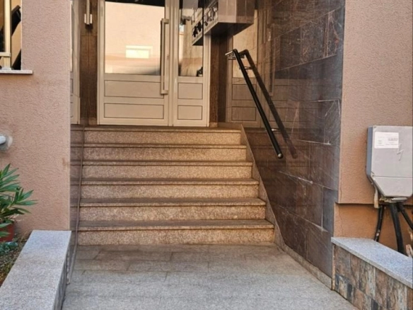 Izdavanje jednosobnog stana 40 m² sa garažnim mjestom – Bečići (na period do 01.07.2027.)