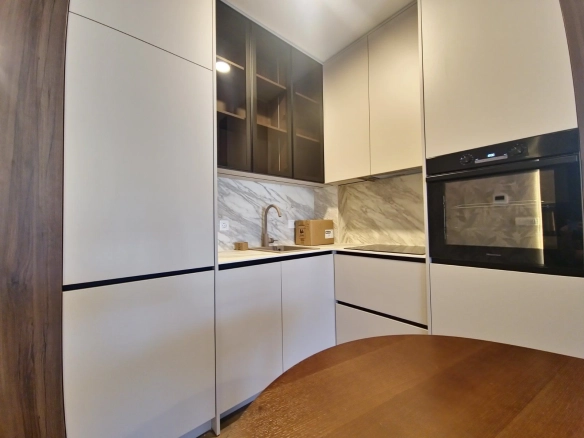 Jednosoban moderno opremljen stan 50m2 – Dubovica, Budva (dugoročni najam)