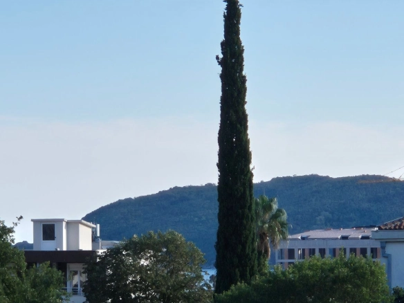 Izdavanje jednosobnog stana 43m2 -Podkošljun, Budva (izdavanje na duži period)