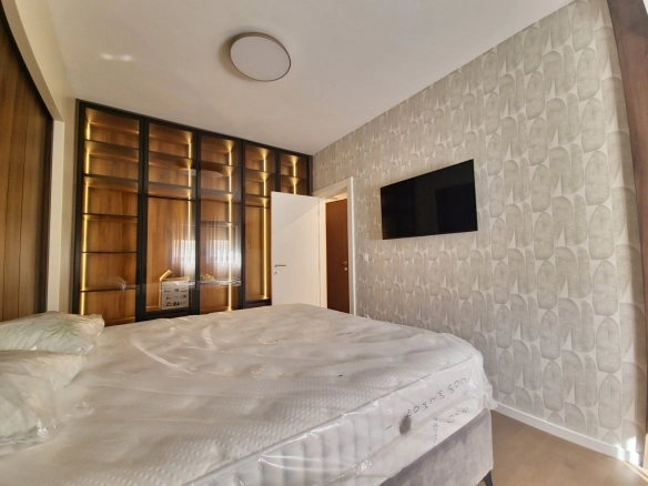 Dvosoban moderno opremljen stan 65m2 – Dubovica, Budva (na period do 01.06.2027)