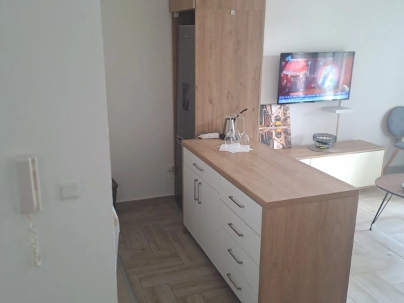 Jednosoban stan sa pogledom na more, Bečići (NA PERIOD DO 01.06.2027)