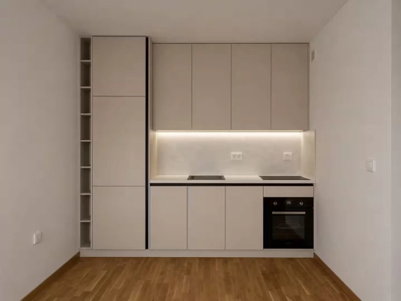 Moderno opremljen dvosoban stan u Bečićima (Izdavanje na period do 01.06.2027)