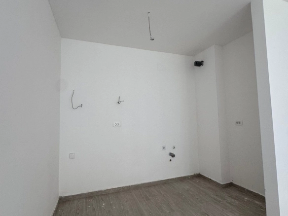 Nov jednosoban stan 55m2 na atraktivnoj lokaciji-Bečići