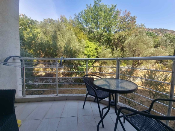 Izdavanje studio apartmana sa garažnim mjestom – Rafailovići, Budva (izdavanje na duži period)