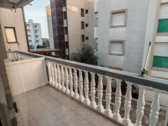 Hotel 345 m² sa 6 garsonjera i stanom, garažom i parkingom – Bečići, Budva