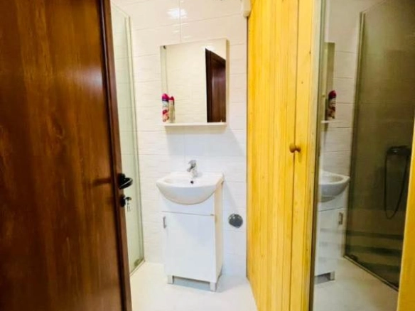 Dvije kuće 300 m² na jednom placu blizu mora i centra – Bar
