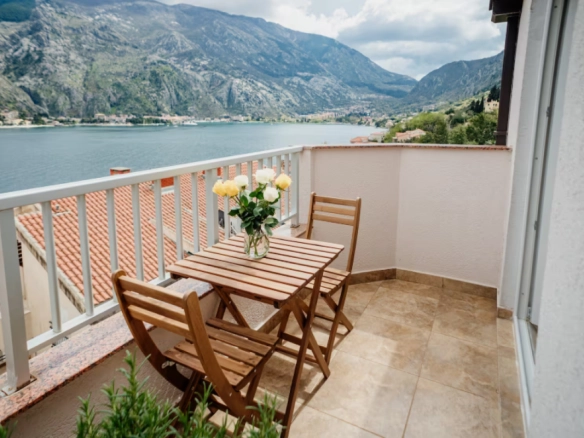 Jednosoban stan 50 m² sa panoramskim pogledom na Bokokotorski zaliv – Muo, Kotor