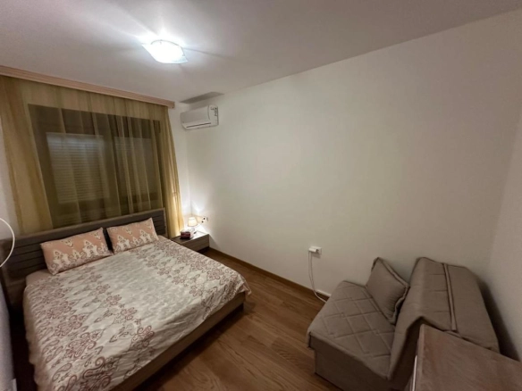 Jednosoban stan 46 m² sa garažom i terasom od 88 m² – Kavač, Kotor