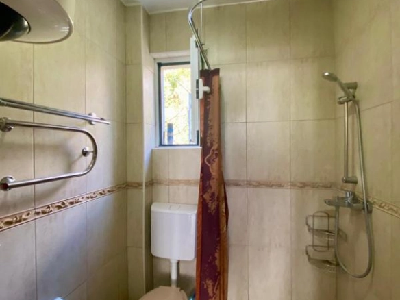 Izdavanje: Kuća 150 m² sa terasom i pogledom na more – Kruče, Ulcinj