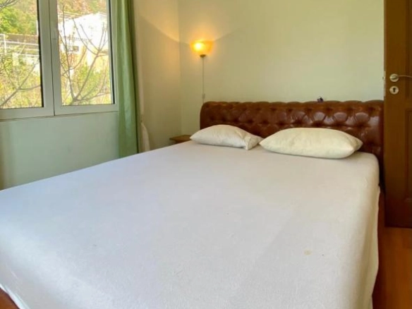 Izdavanje: Kuća 150 m² sa terasom i pogledom na more – Kruče, Ulcinj