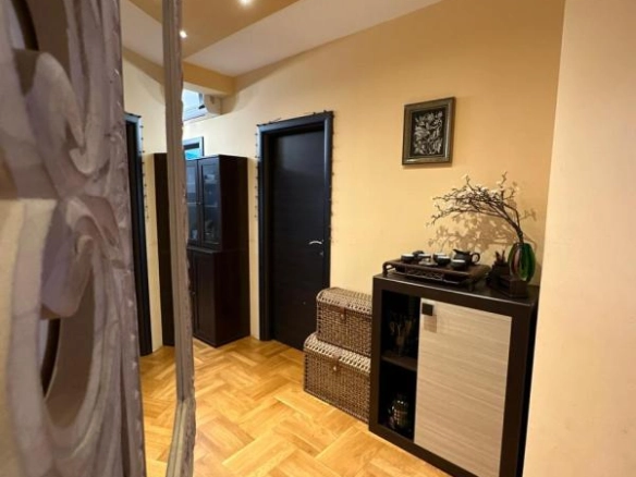 Trosoban stan 91 m² sa pogledom na more i planine – Kavač, Kotor