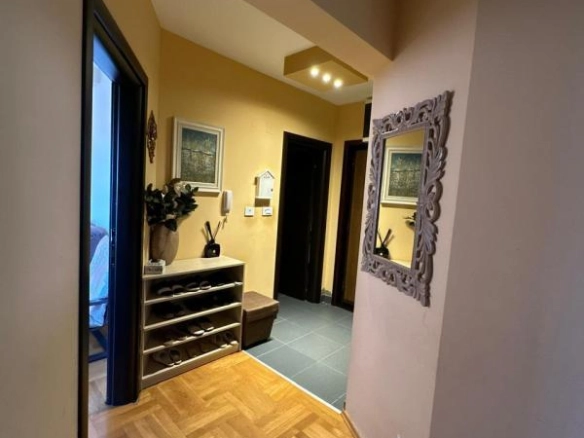 Trosoban stan 91 m² sa pogledom na more i planine – Kavač, Kotor