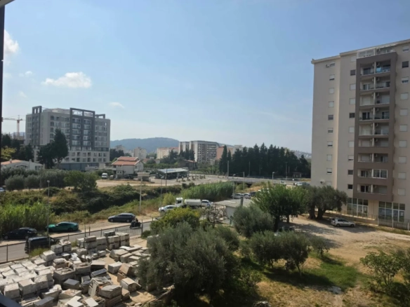 Jednosoban stan 47 m² sa garažom i terasom – Ilino, Bar