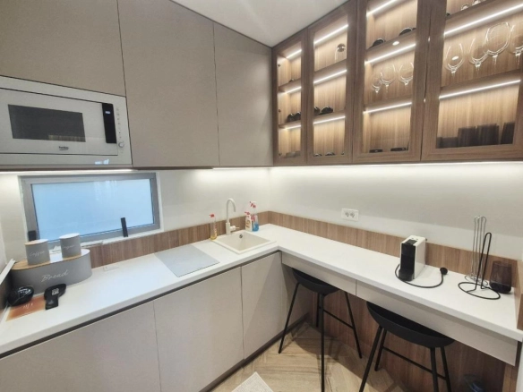 Garsonjera 34 m² sa pogledom na more – Pržno, Budva