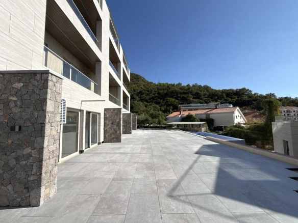 Dvosoban stan 92 m² sa terasom i pogledom na more – Pržno, Budva