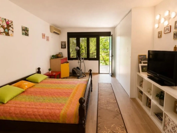 Kuća 136 m² na uređenom placu od oko 1.300 m² – Spuž, Danilovgrad