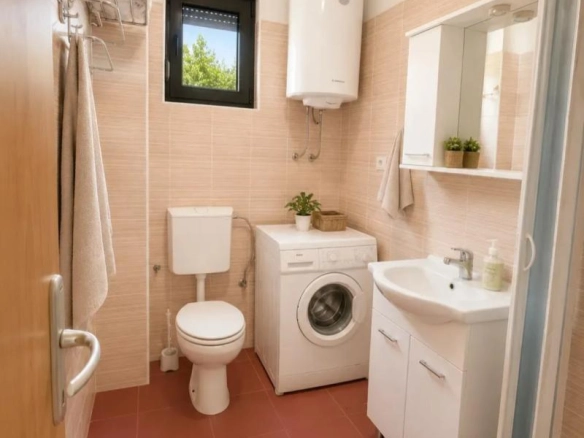 Kuća 136 m² na uređenom placu od oko 1.300 m² – Spuž, Danilovgrad