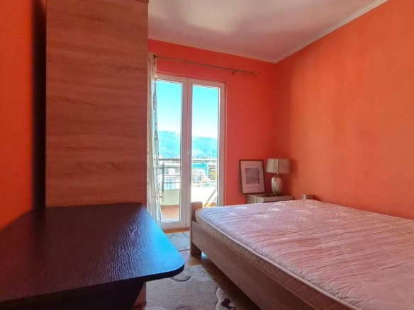 Dvosoban stan 50 m² sa terasom i pogledom na more – Babin Do, Budva