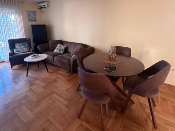 Dvosoban stan 69 m² sa pogledom na more – Bar