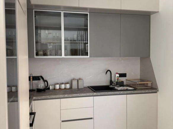 Izdavanje: Kuća 160 m² sa bazenom i placom 400 m² – Vitići, Bar