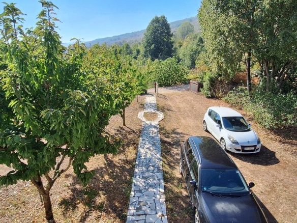 Kuća 162 m² sa vinogradom i placom od 2.710 m² – Danilovgrad