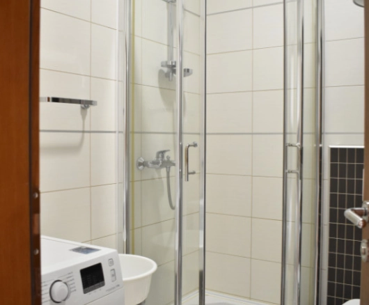 Trosoban stan 161 m² sa panoramskim pogledom na more – Pržno, Budva
