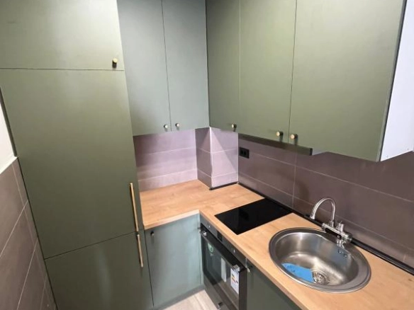 Garsonjera 30 m² u novogradnji sa terasom i pogledom na grad – Zabjelo, Podgorica