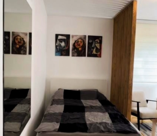 Garsonjera 55 m² sa terasom od 30 m² u prizemlju – Zabjelo, Podgorica
