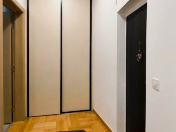 Garsonjera 55 m² sa terasom od 30 m² u prizemlju – Zabjelo, Podgorica
