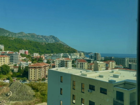 Jednosoban stan 45 m² sa pogledom na more – Bečići, Budva