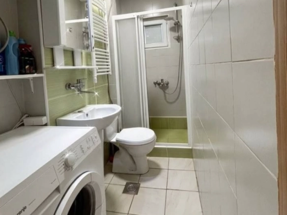 Dvosoban stan 59 m² sa terasom i pogledom na planine – Igalo, Herceg Novi