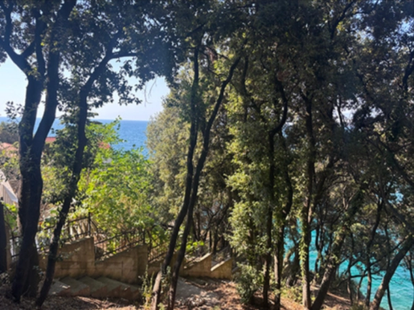Kuća 191 m² na prvoj liniji do mora – Hladna Uvala, Ulcinj