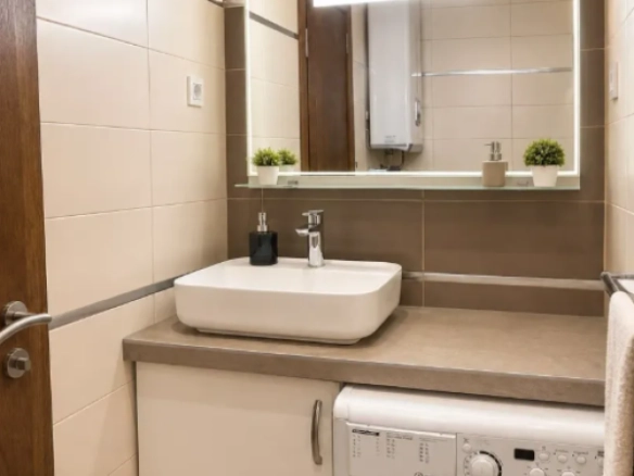 Dvosoban stan 70 m² sa panoramskim pogledom na more – Komoševina, Budva