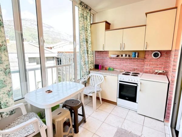 Jednosoban stan 67 m² na 3. spratu, blizu plaže – Ilino, Bar