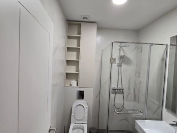 Jednosoban stan 47 m² sa garažnim mjestom u novogradnji – Bečići, Budva