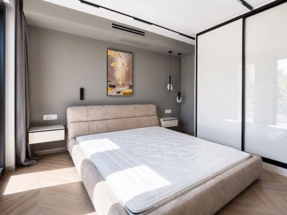 Jednosoban stan 104 m² sa velikom terasom i pogledom na more – Đuraševići, Tivat
