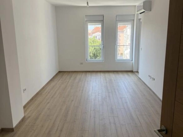 Jednosoban stan 42 m² sa pogledom na more – Podkošljun, Budva