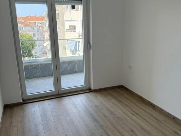 Jednosoban stan 42 m² sa pogledom na more – Podkošljun, Budva