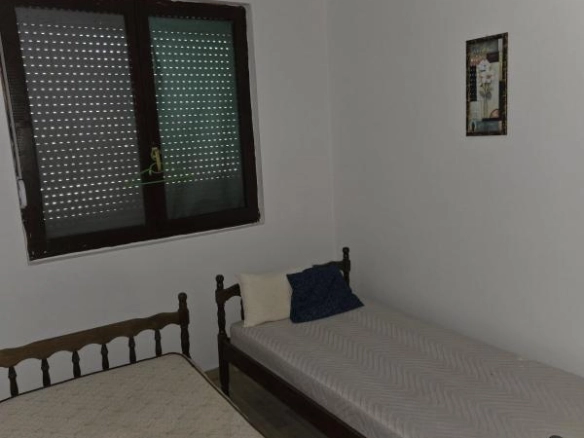 Polovina kuće 44 m² sa placom od 103 m² – Šušanj, Bar