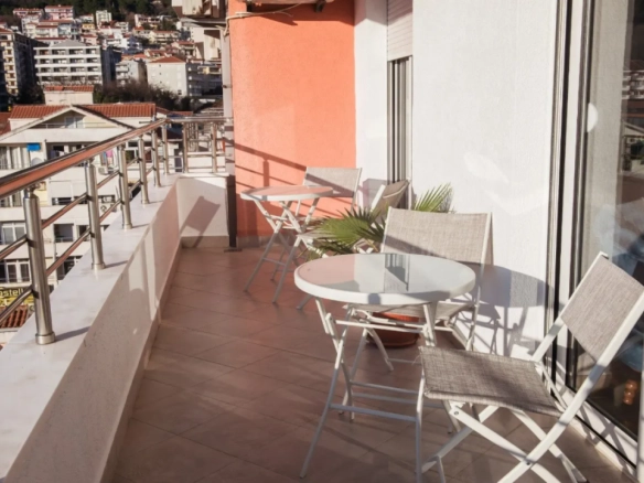 Jednosoban stan 67 m² sa pogledom na more – Babilonija, Budva