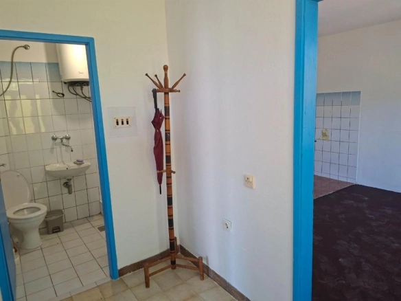 Kuća 84 m² na dva sprata sa voćnim vrtom – Sušćepan, Herceg Novi
