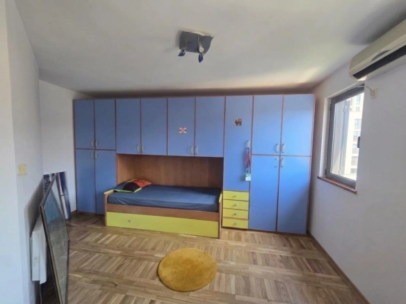 Trosoban stan 114 m² na dva nivoa sa terasom – Rozino, Budva