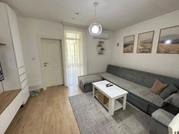 Dvosoban stan 48 m² u novogradnji sa liftom – Dobrota, Kotor