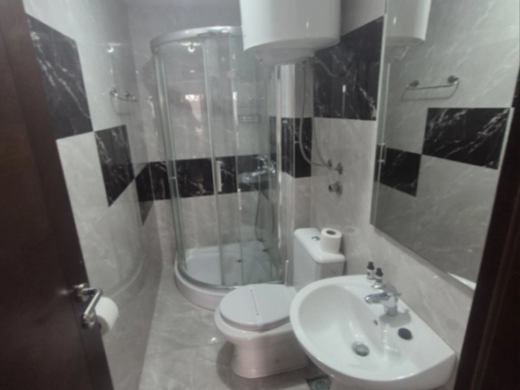 Dvosoban stan 97 m² na prvoj liniji do mora – Rafailovići, Budva